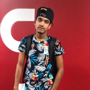 Meet your Posher, Siman